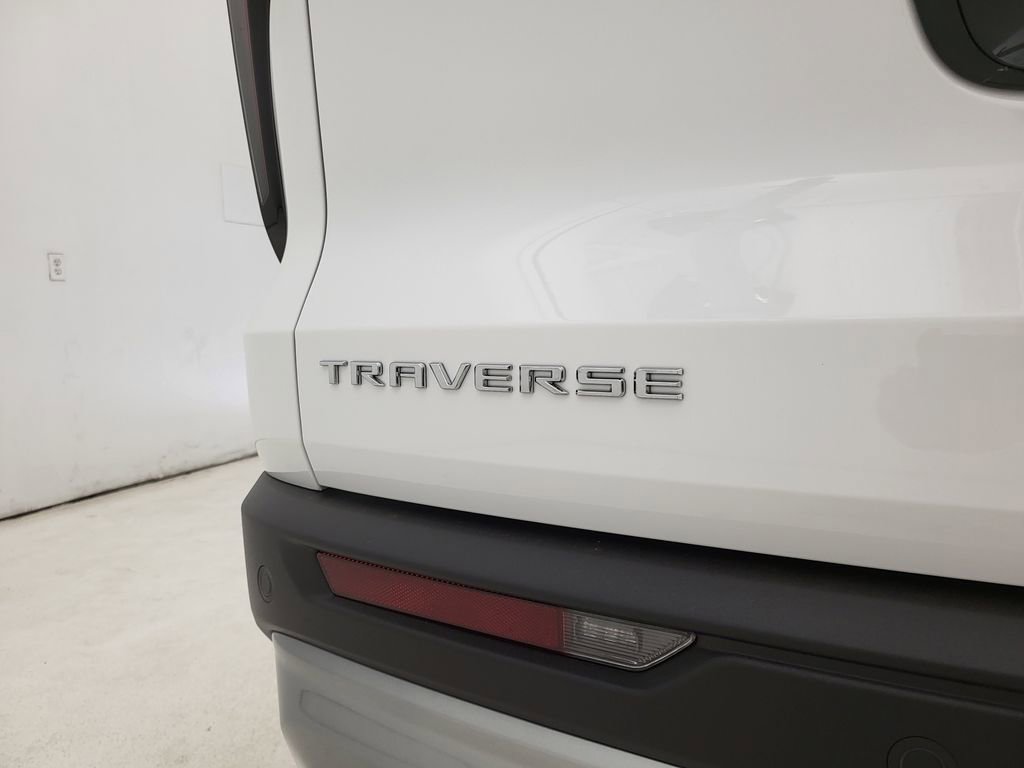 New 2026 Chevrolet Traverse LT w/ Driver Confidence Package FWD image 22