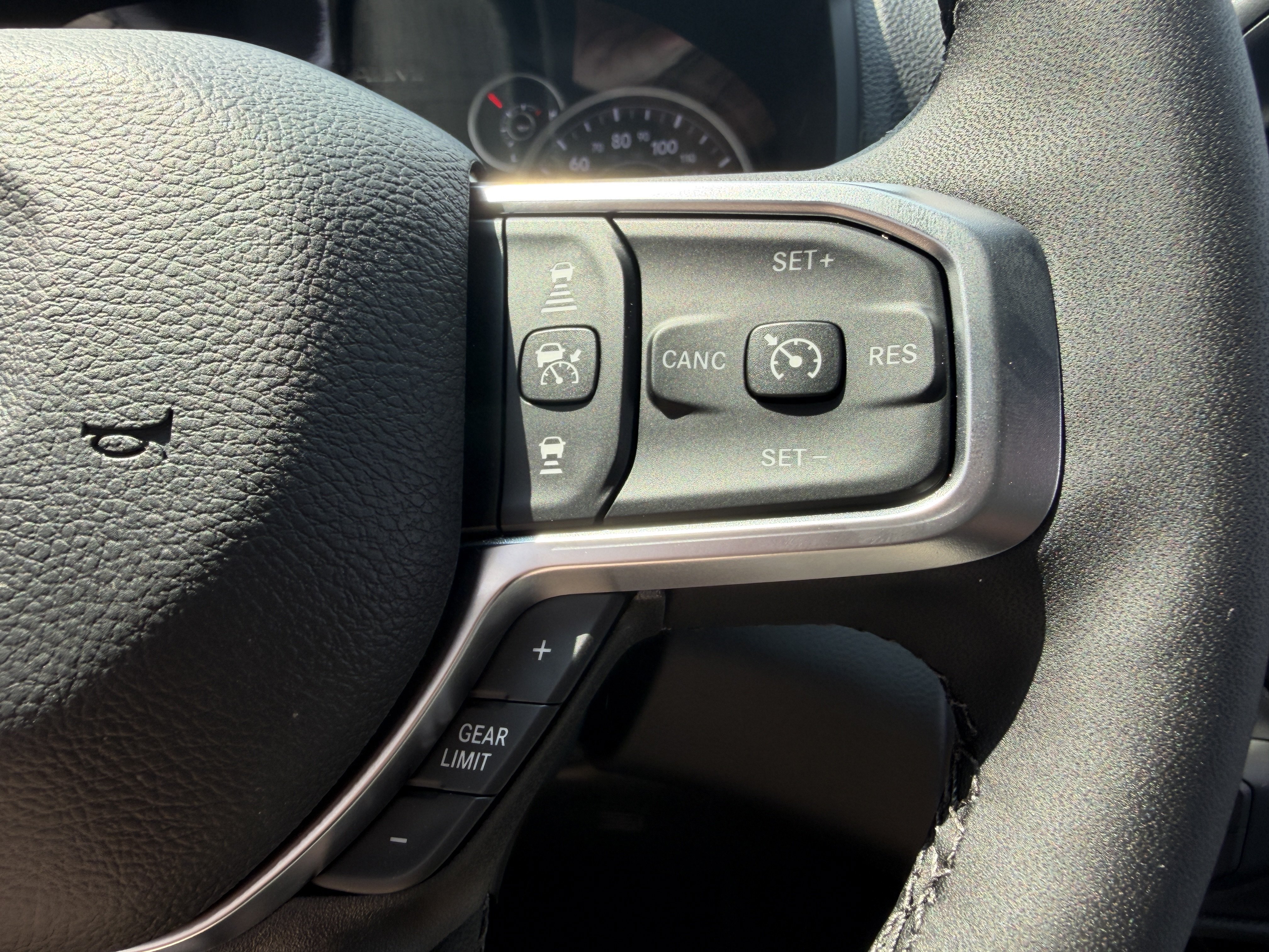 New 2026 RAM 2500 Big Horn AWD/4WD image 34