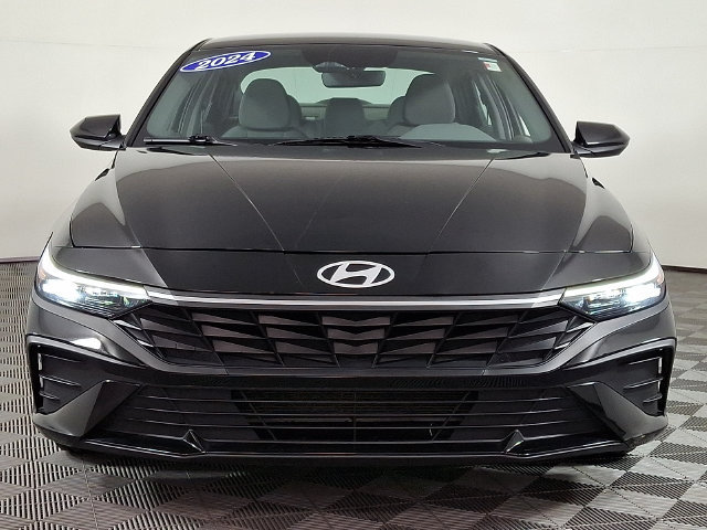 Used 2024 Hyundai Elantra SEL FWD image 5