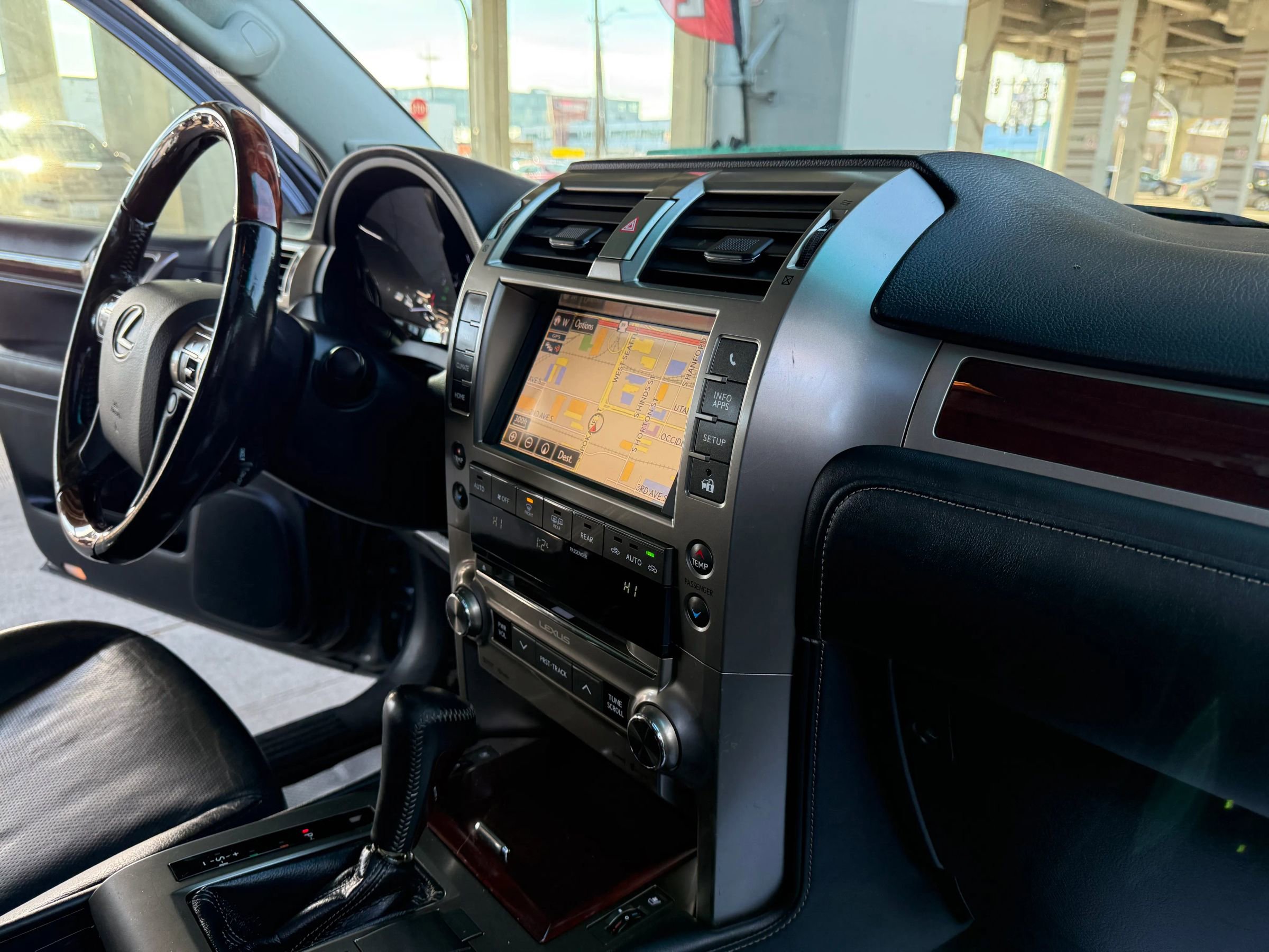 Used 2016 Lexus GX 460 image 27