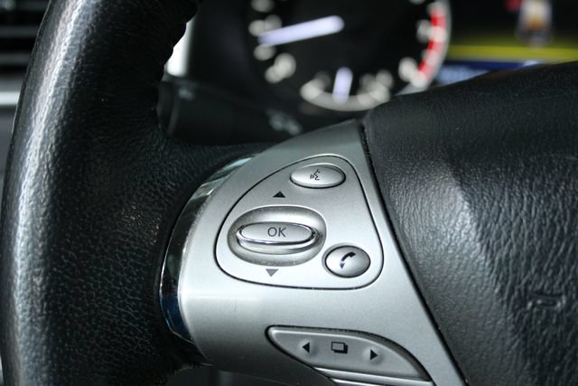 Used 2018 Nissan Murano SV AWD/4WD image 15