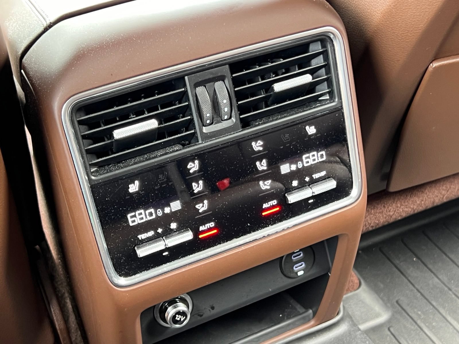 Certified 2021 Porsche Cayenne GTS AWD/4WD image 20