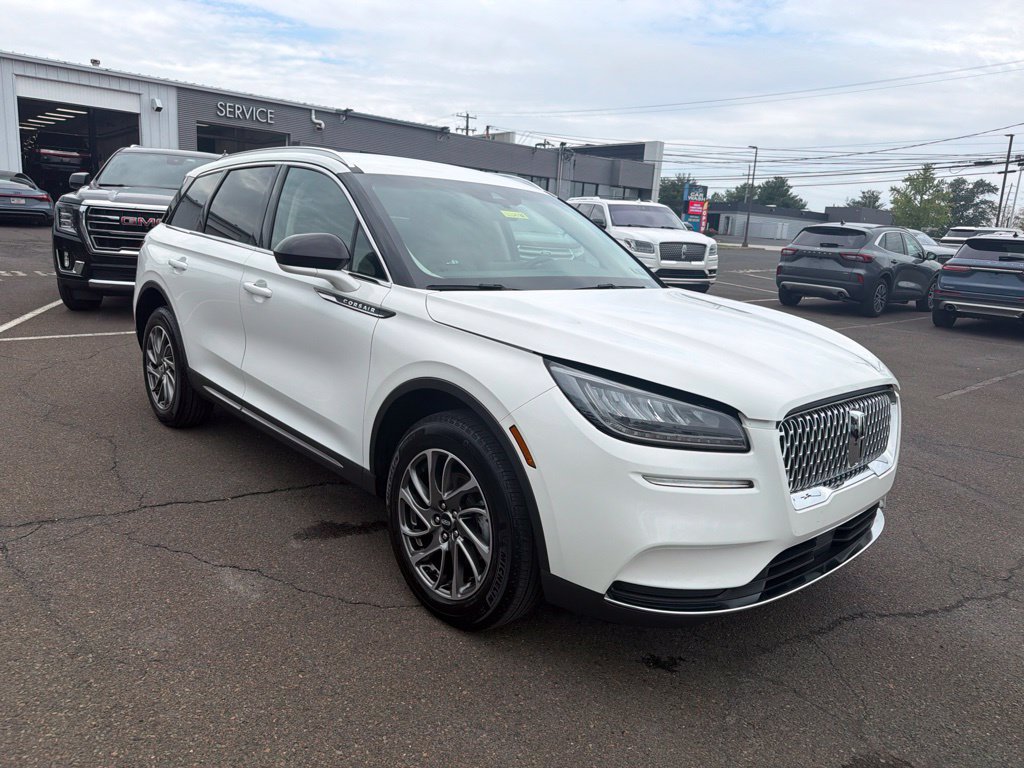 Certified 2022 Lincoln Corsair AWD w/ Equipment Group 101A image 9