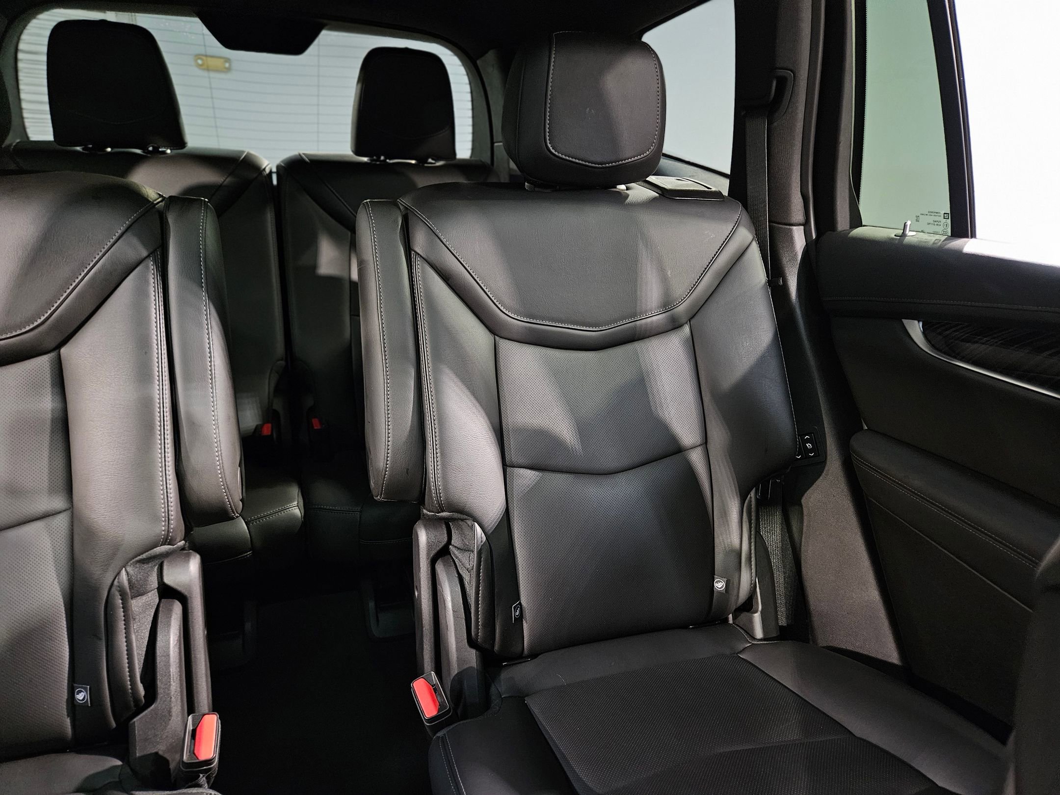 Used 2025 Cadillac XT6 Premium Luxury image 14