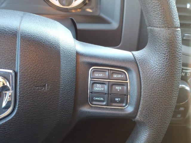 Used 2017 RAM 1500 Express AWD/4WD image 16