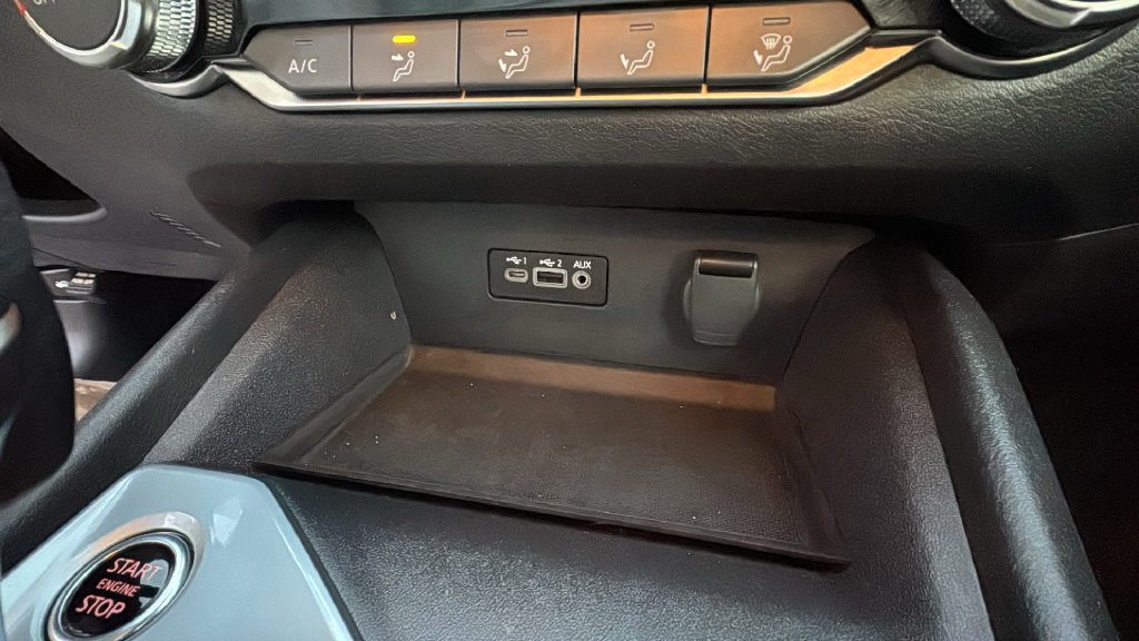 Used 2025 Nissan Altima 2.5 SV FWD image 27