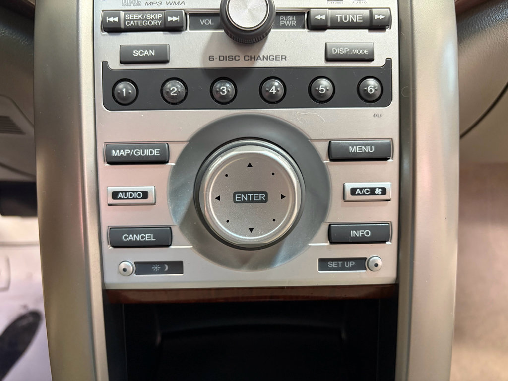 Used 2007 Acura RL w/ Technology Package AWD/4WD image 20