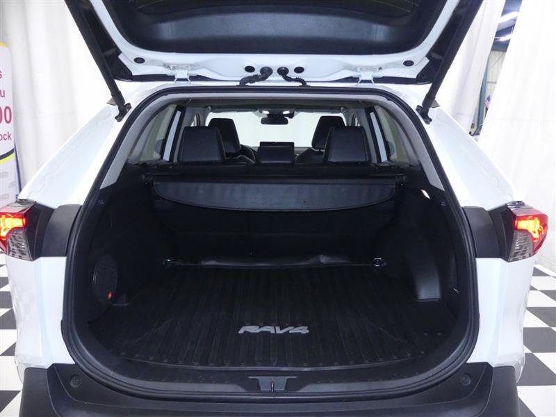 Used 2025 Toyota RAV4 XLE Premium w/ Weather Package AWD/4WD image 27