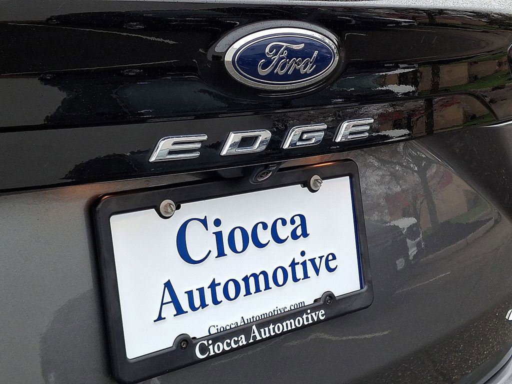 Certified 2022 Ford Edge SEL w/ Sport Appearance Package AWD/4WD image 33