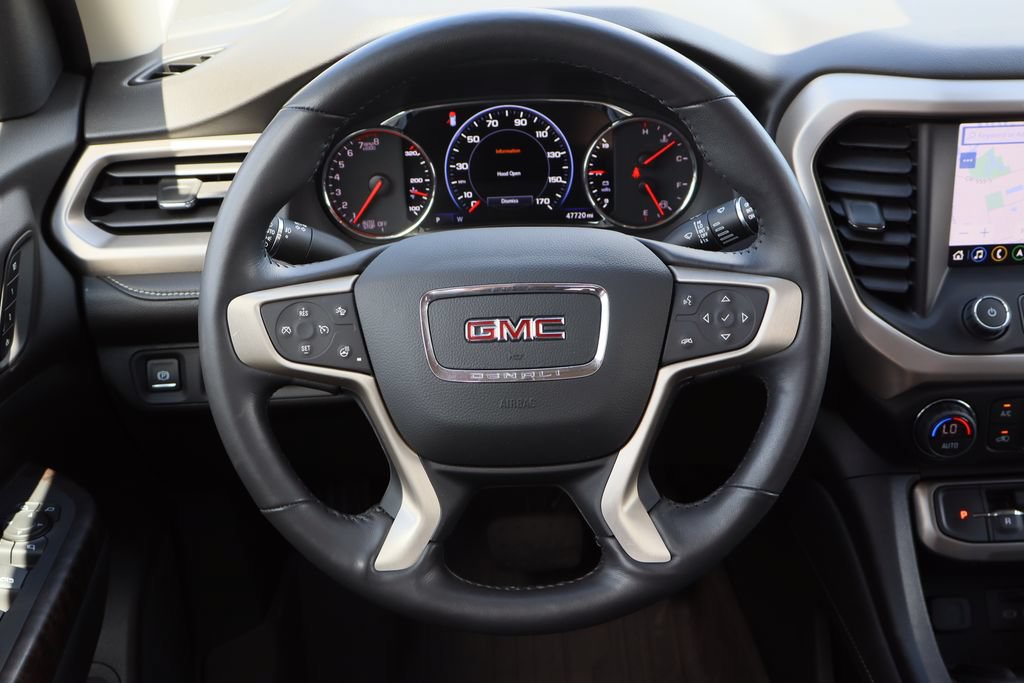 Certified 2022 GMC Acadia Denali w/ Denali Ultimate Package FWD image 13