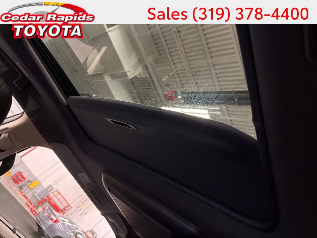 Certified 2021 Toyota Sienna Platinum image 24