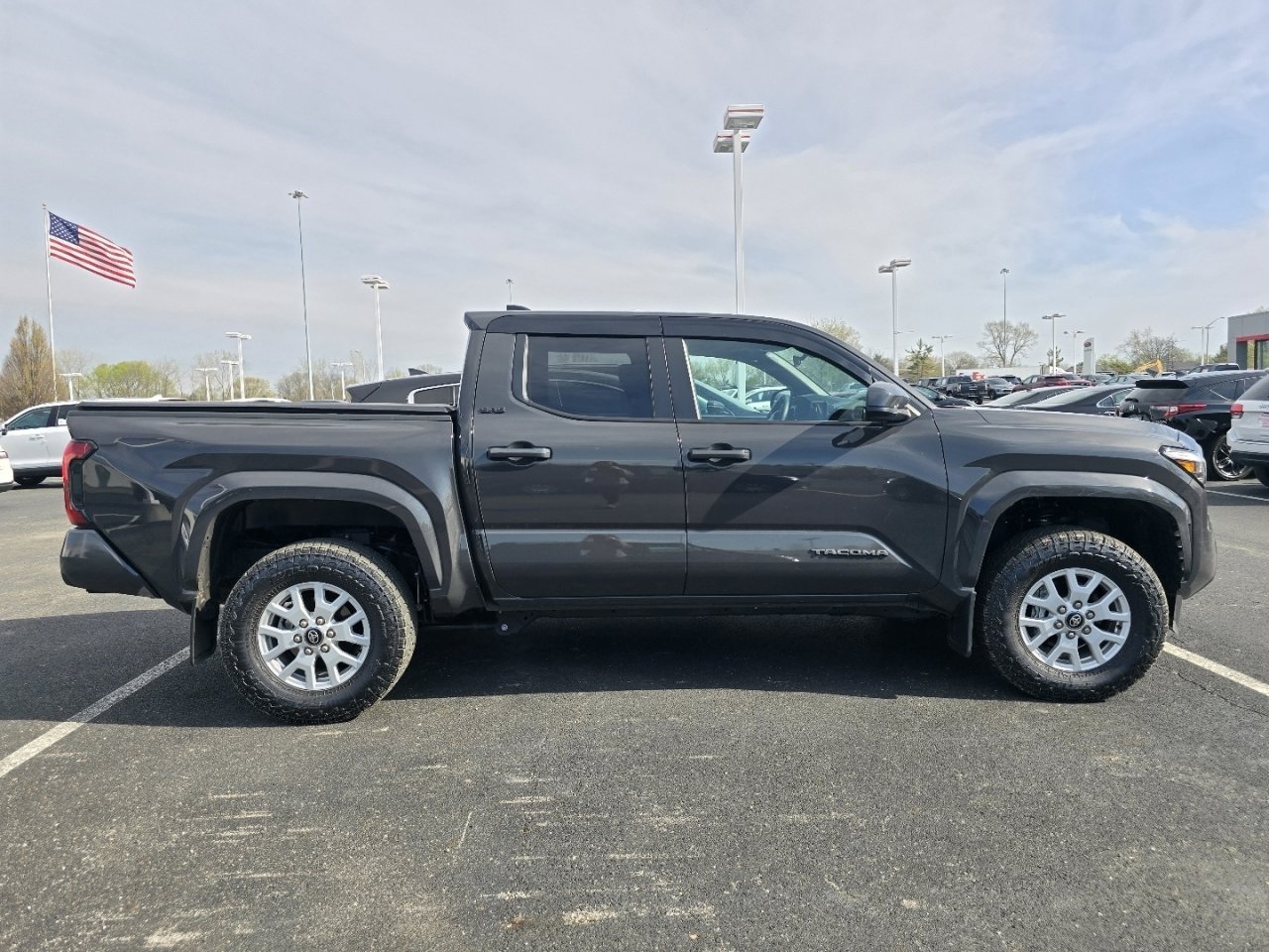 Used 2025 Toyota Tacoma SR5 image 8