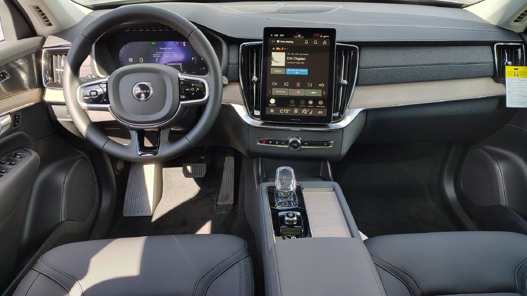 New 2026 Volvo XC90 B6 Plus AWD/4WD image 12