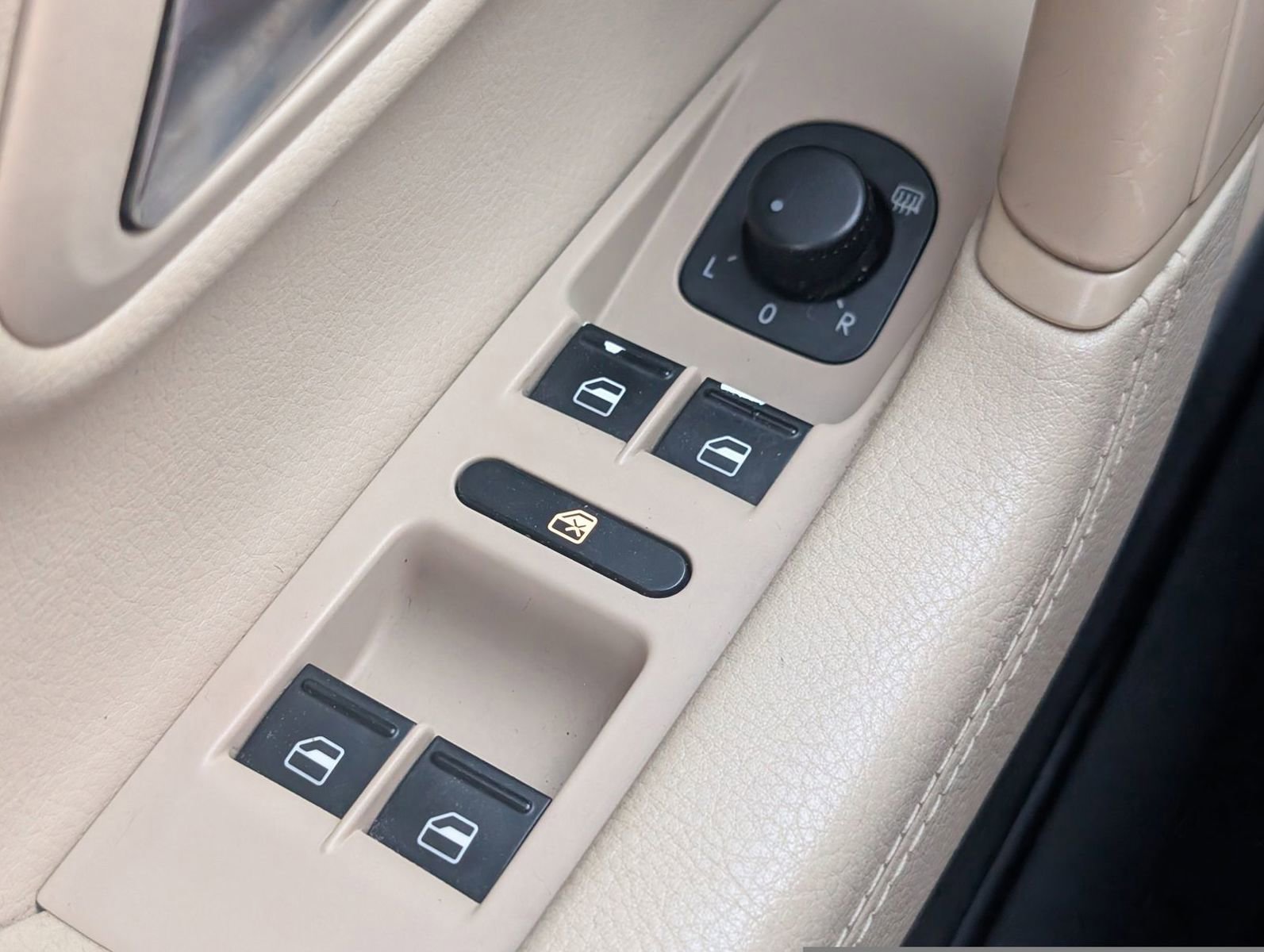 Used 2013 Volkswagen CC Sport Plus image 11