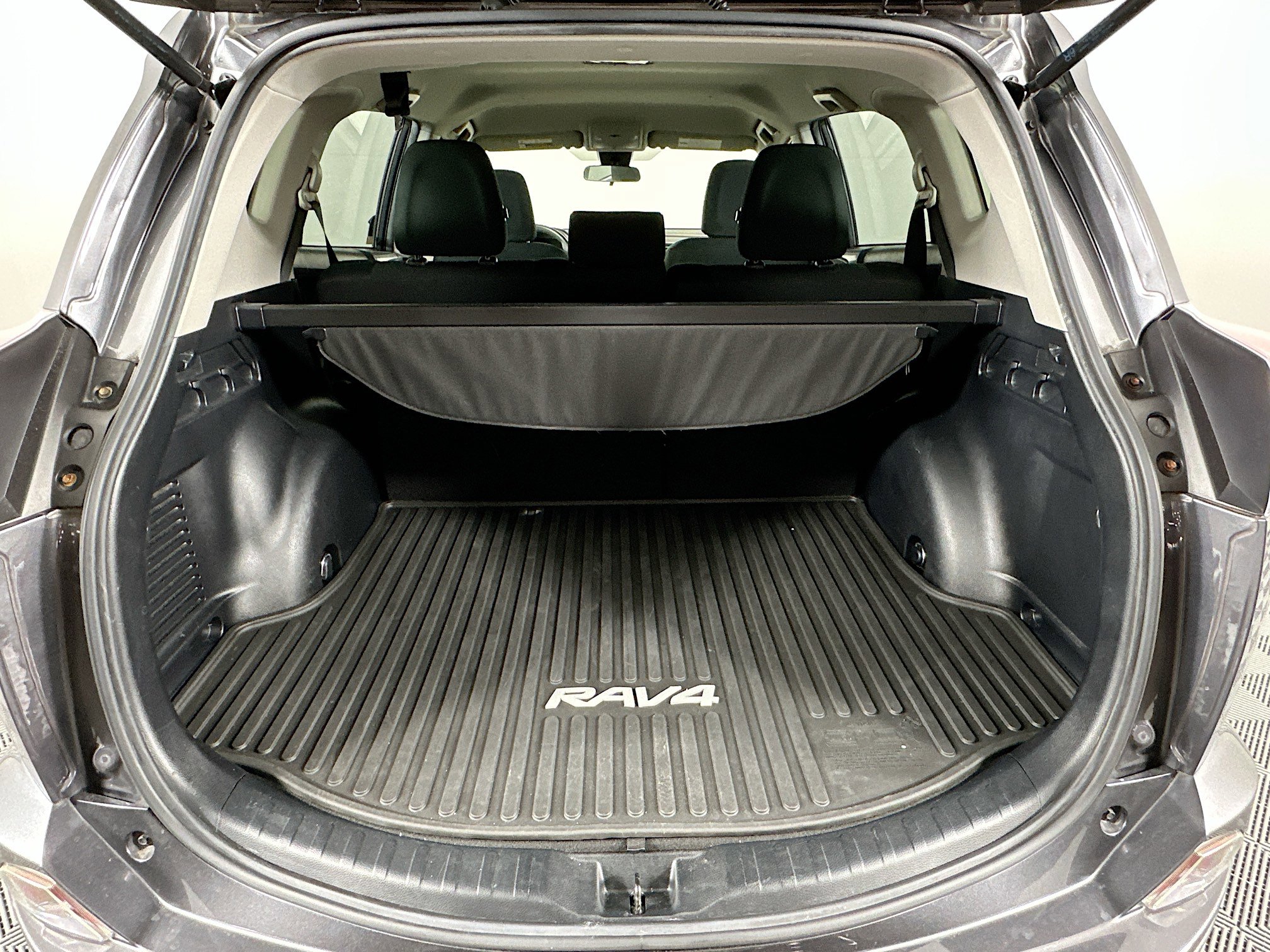 Used 2017 Toyota RAV4 LE w/ All Weather Liner Package image 27