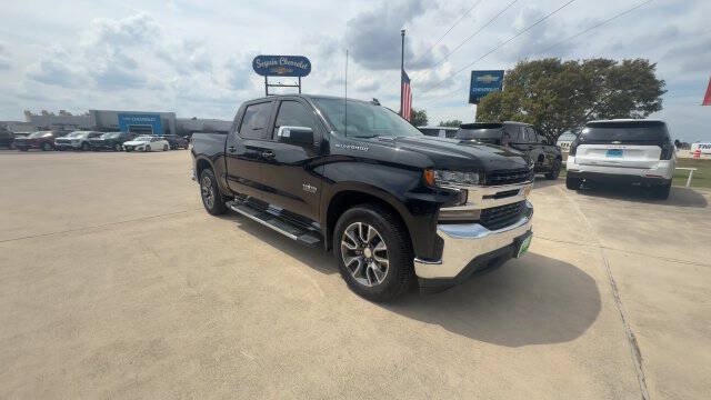 Used 2022 Chevrolet Silverado 1500 LT w/ Texas Edition Plus RWD image 2