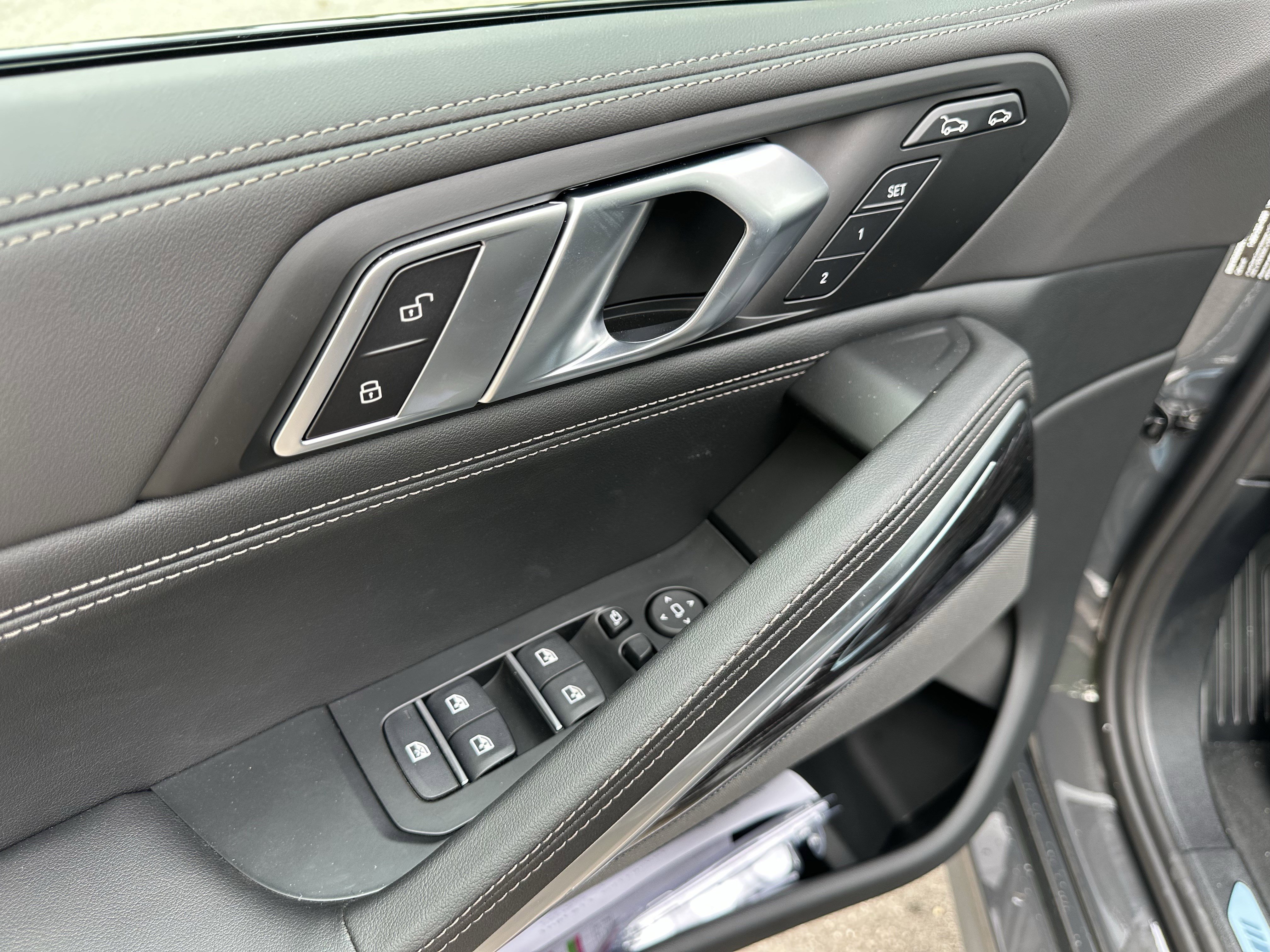 New 2026 BMW X6 xDrive40i image 12