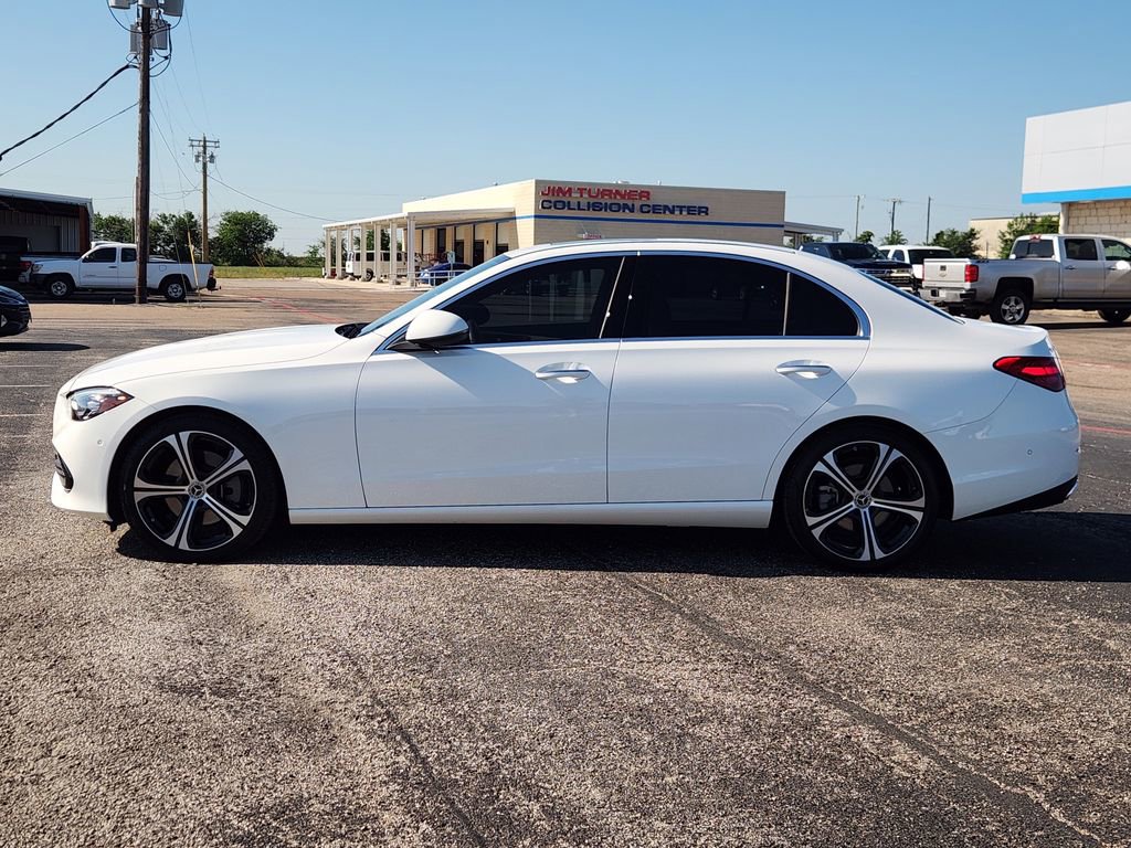 Used 2025 Mercedes-Benz C 300 Sedan image 4