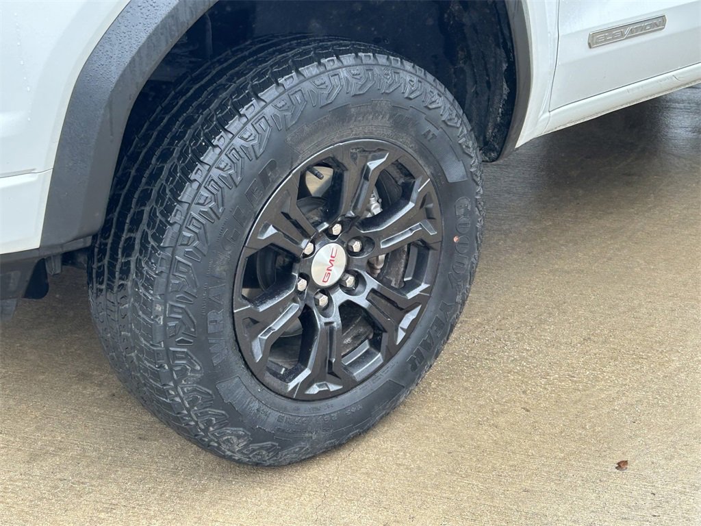 Used 2024 GMC Canyon Elevation w/ Convenience Package image 9