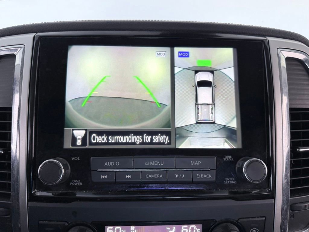 Used 2020 Nissan Titan SL w/ Moonroof Package image 19