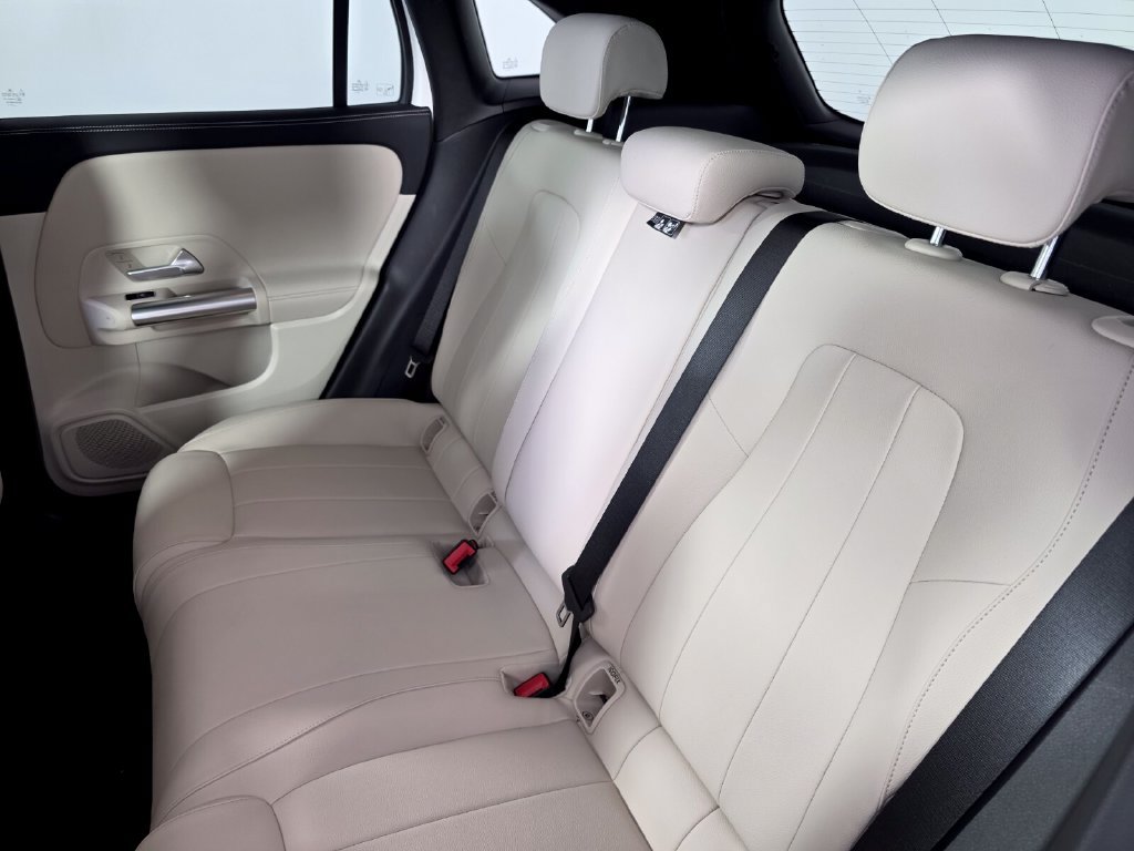 Certified 2024 Mercedes-Benz GLA 250 image 15