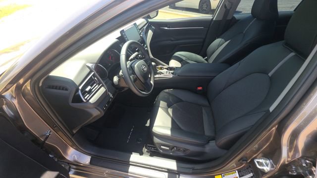 Used 2024 Toyota Camry XSE FWD image 13