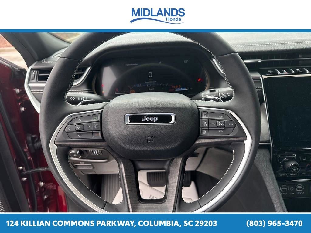 Used 2025 Jeep Grand Cherokee L Limited RWD image 25