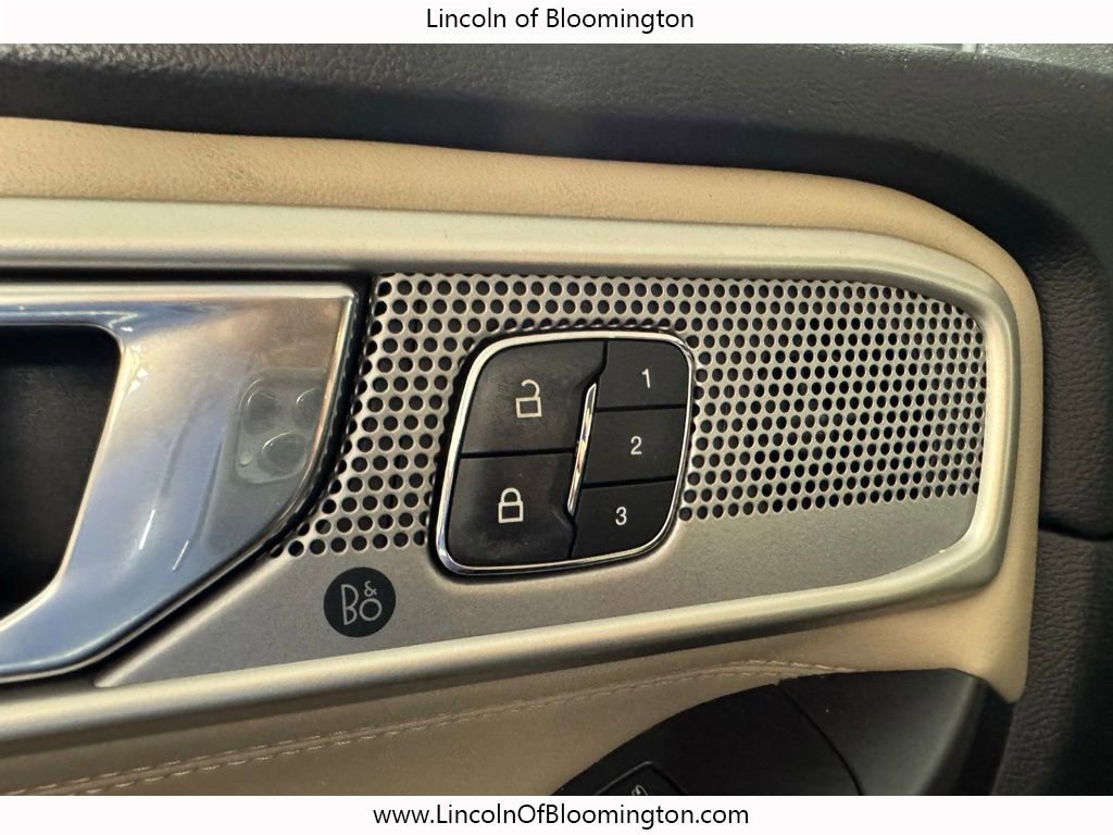 Used 2020 Ford Explorer Limited image 31