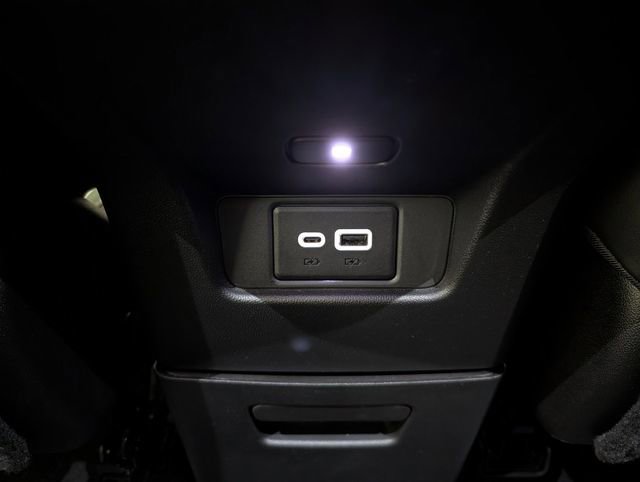 Used 2024 Cadillac XT6 Premium Luxury w/ Technology Package image 35