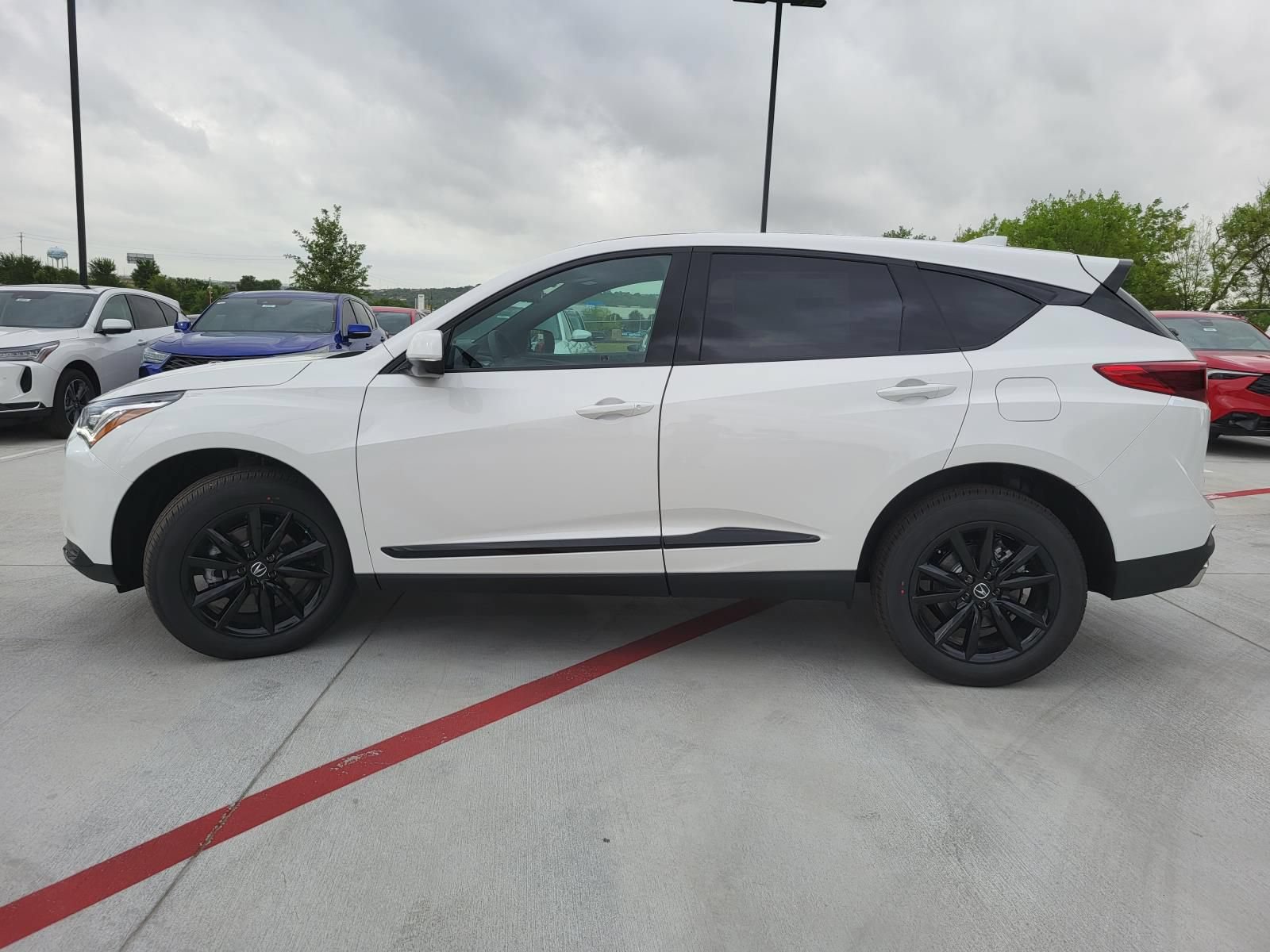 New 2026 Acura RDX SH-AWD image 3