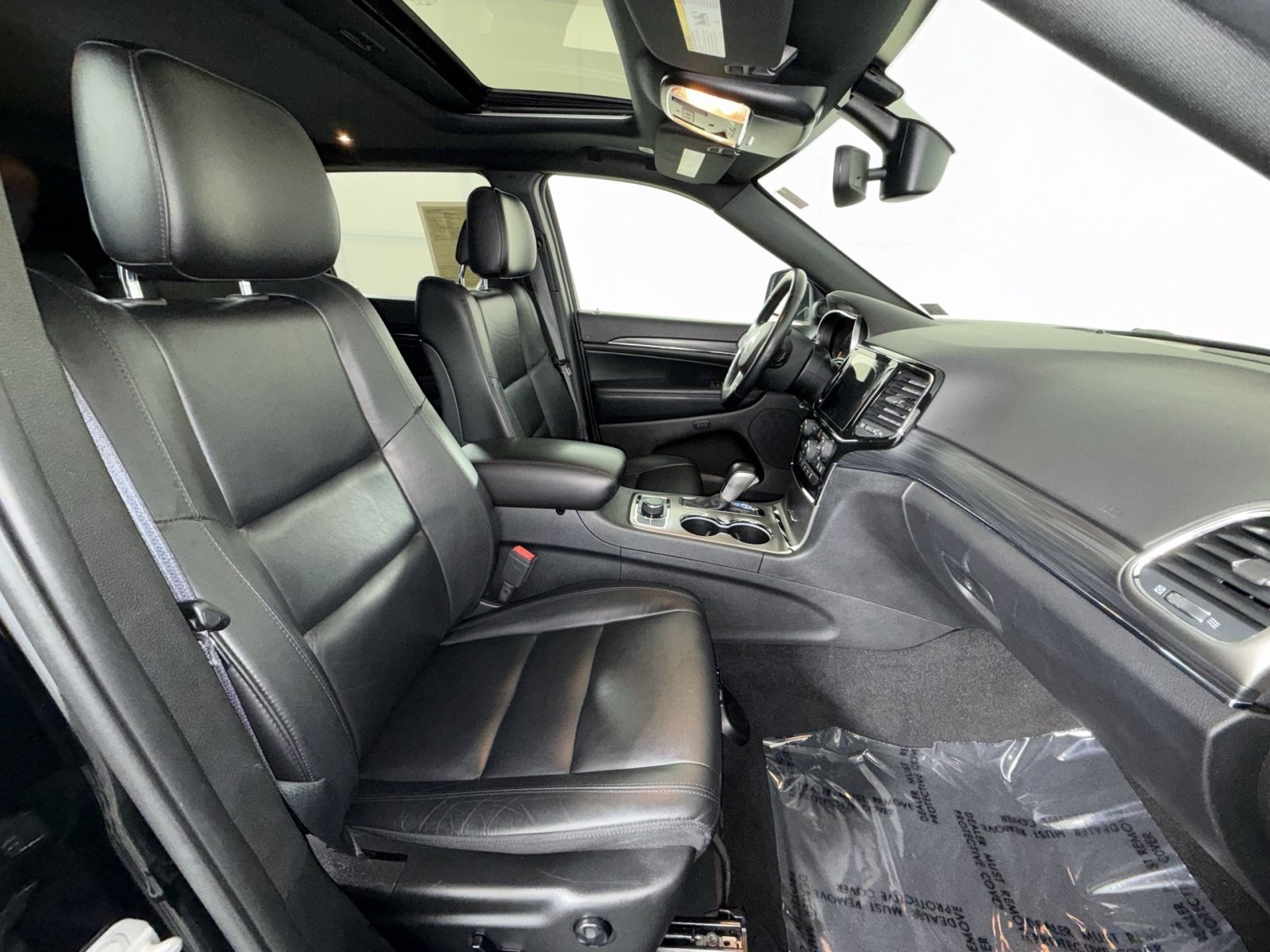 Used 2021 Jeep Grand Cherokee Limited AWD/4WD image 39