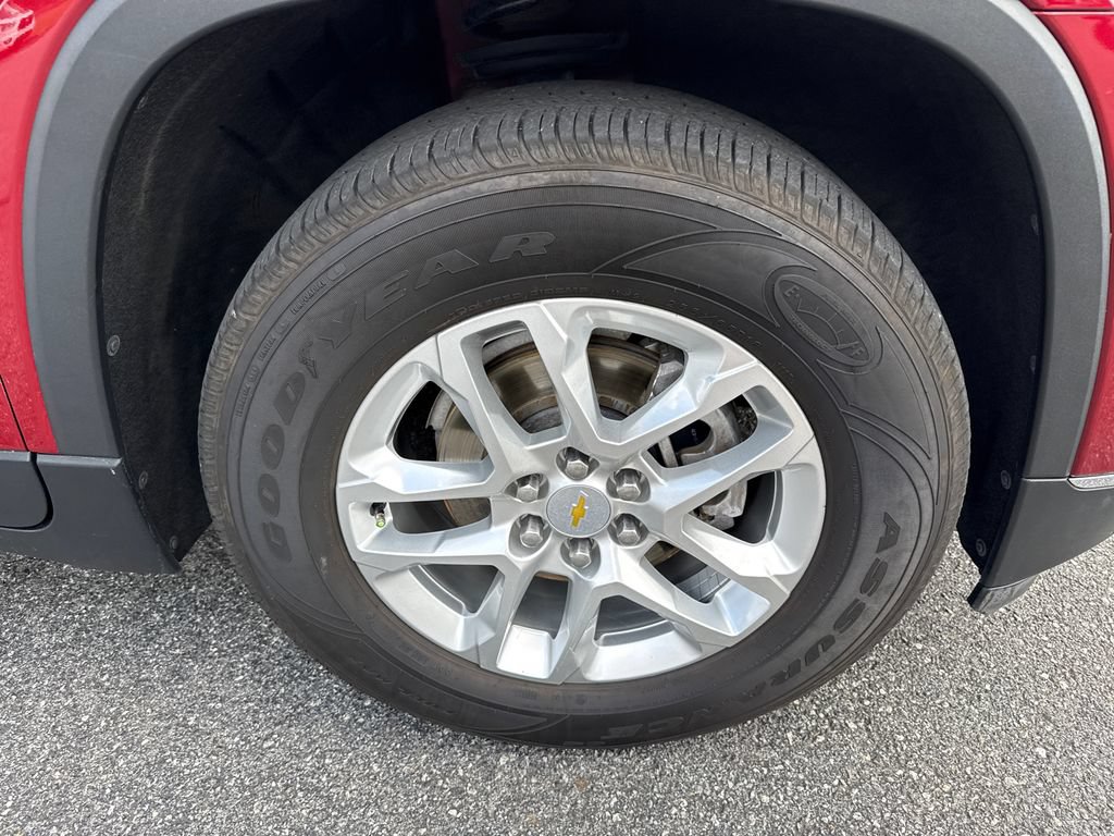 Used 2019 Chevrolet Traverse LT FWD image 12