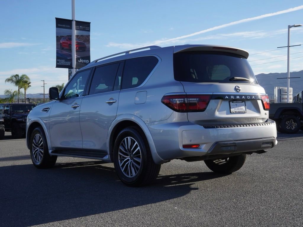 Used 2024 Nissan Armada SL w/ Captain's Chairs Package image 5