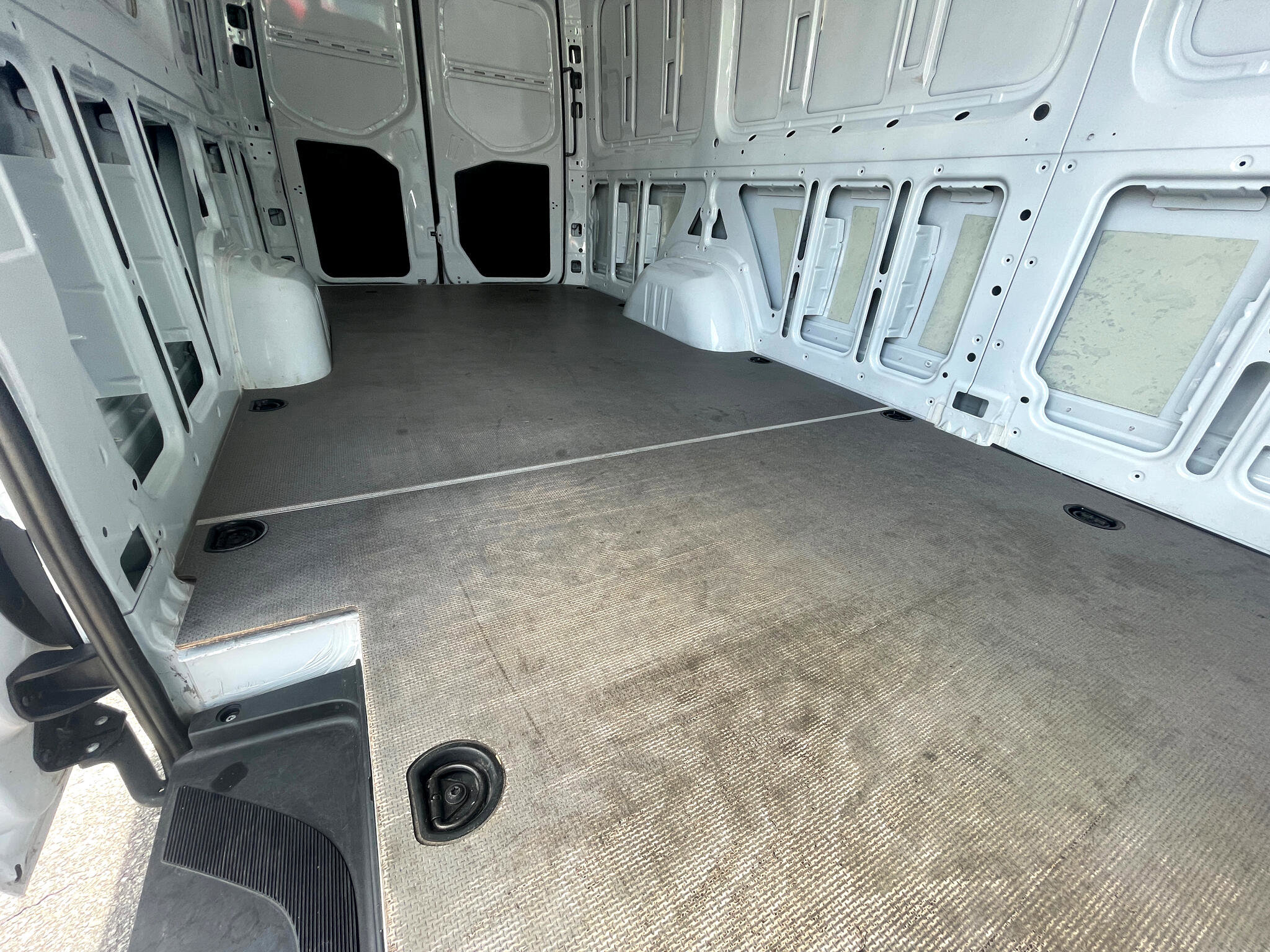 Used 2023 Mercedes-Benz Sprinter 2500 image 29