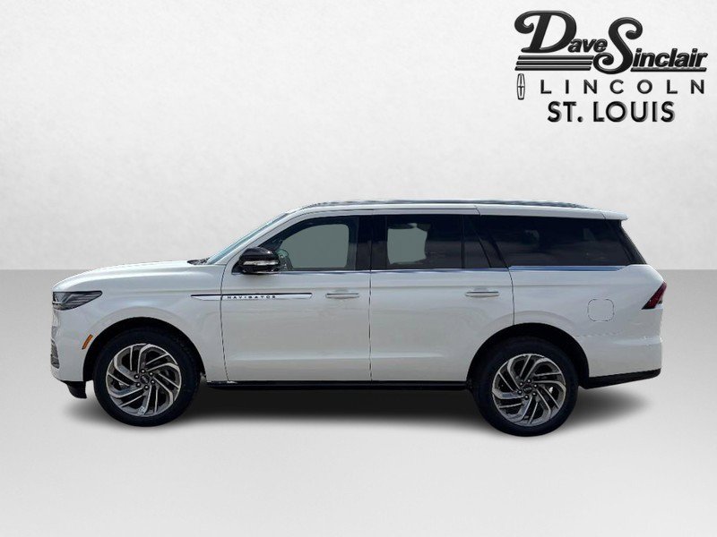 New 2026 Lincoln Navigator Reserve AWD/4WD image 6