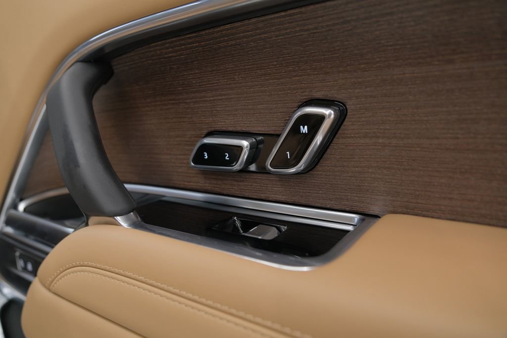 Used 2026 Land Rover Range Rover Long Wheelbase SE image 56