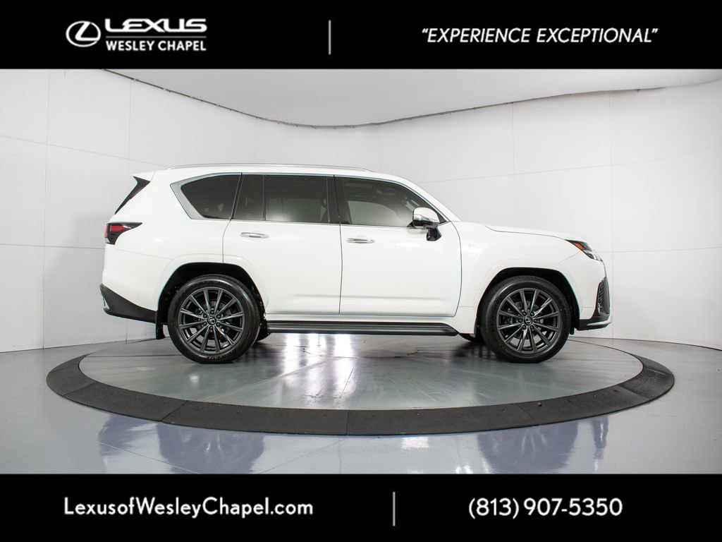 Used 2025 Lexus LX 600 F Sport w/ Accessory Package (2T) image 4
