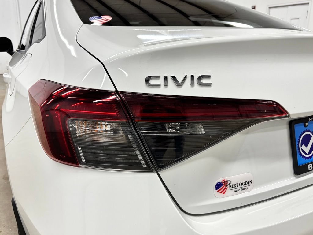 Used 2025 Honda Civic Sport image 7
