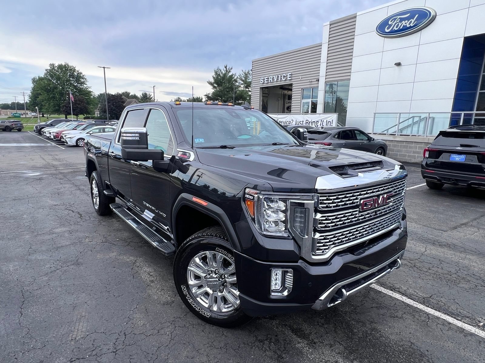 Used 2020 GMC Sierra 2500 Denali w/ Denali Ultimate Package AWD/4WD image 16