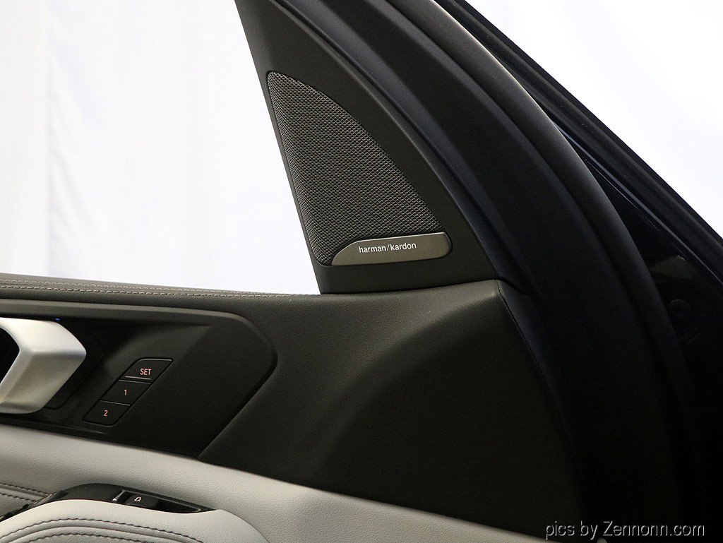 Used 2025 BMW X5 xDrive50e image 27