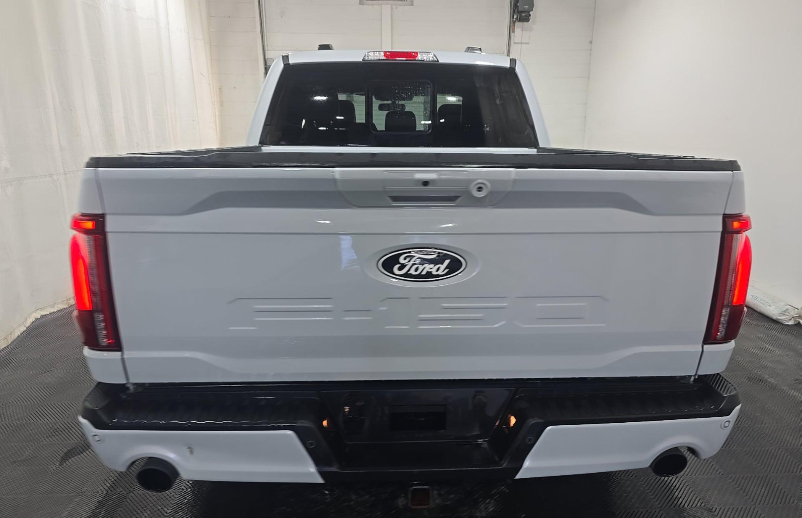 Used 2025 Ford F150 Lariat AWD/4WD image 5