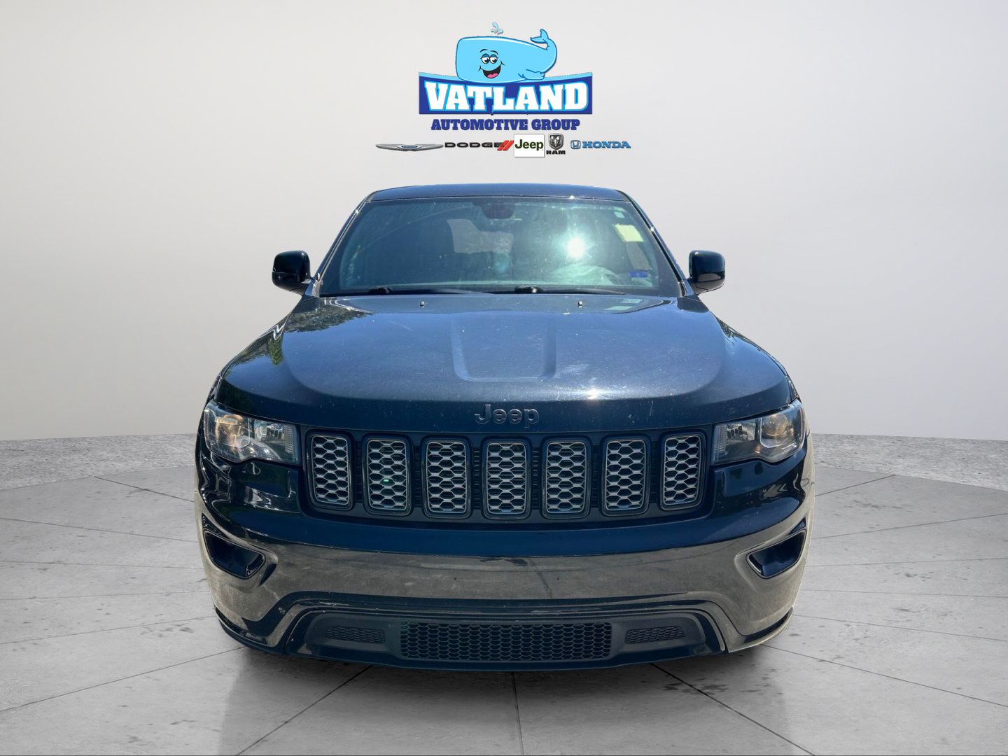 Used 2018 Jeep Grand Cherokee Altitude RWD image 21