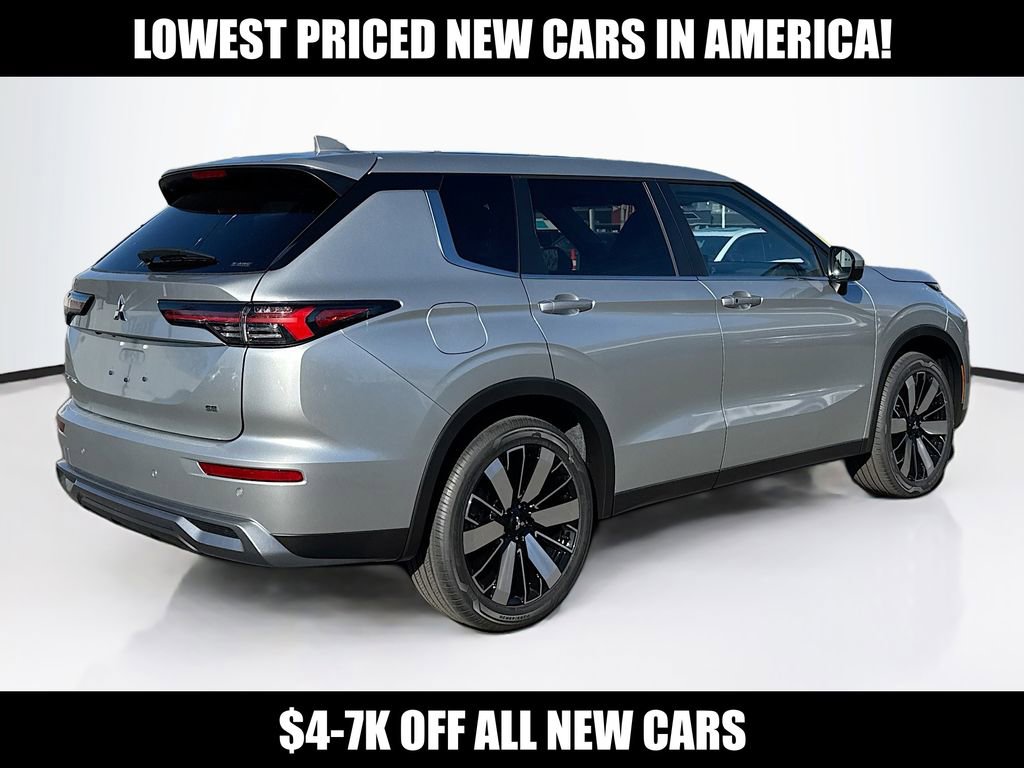 New 2026 Mitsubishi Outlander SE image 7