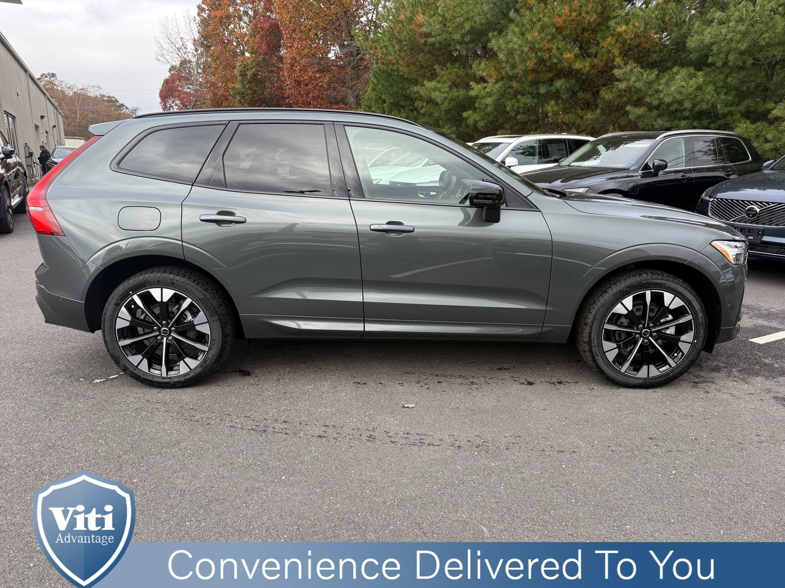 New 2026 Volvo XC60 B5 Plus w/ Climate Package image 9