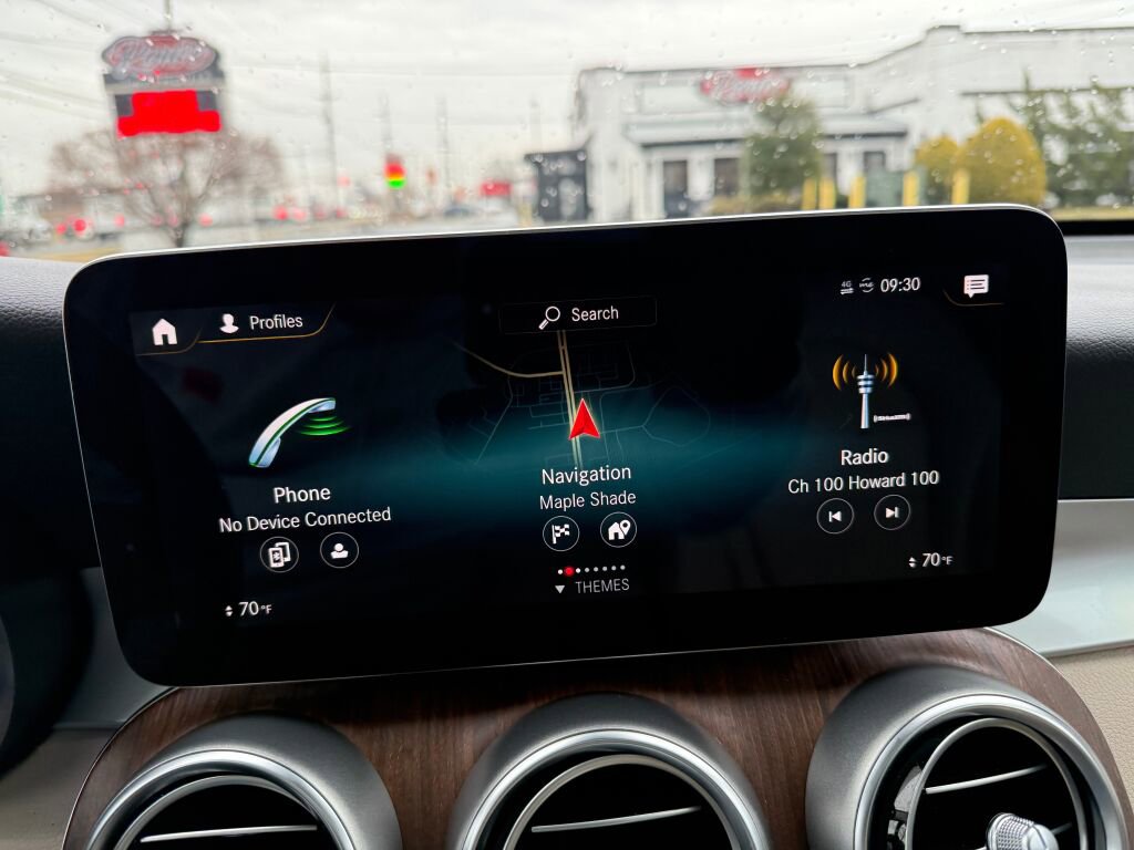 Used 2021 Mercedes-Benz GLC 300 4MATIC image 16