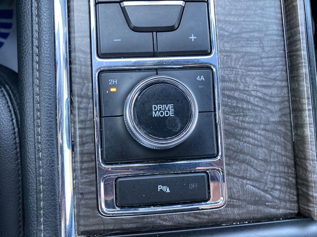Used 2019 Ford Expedition Limited image 29