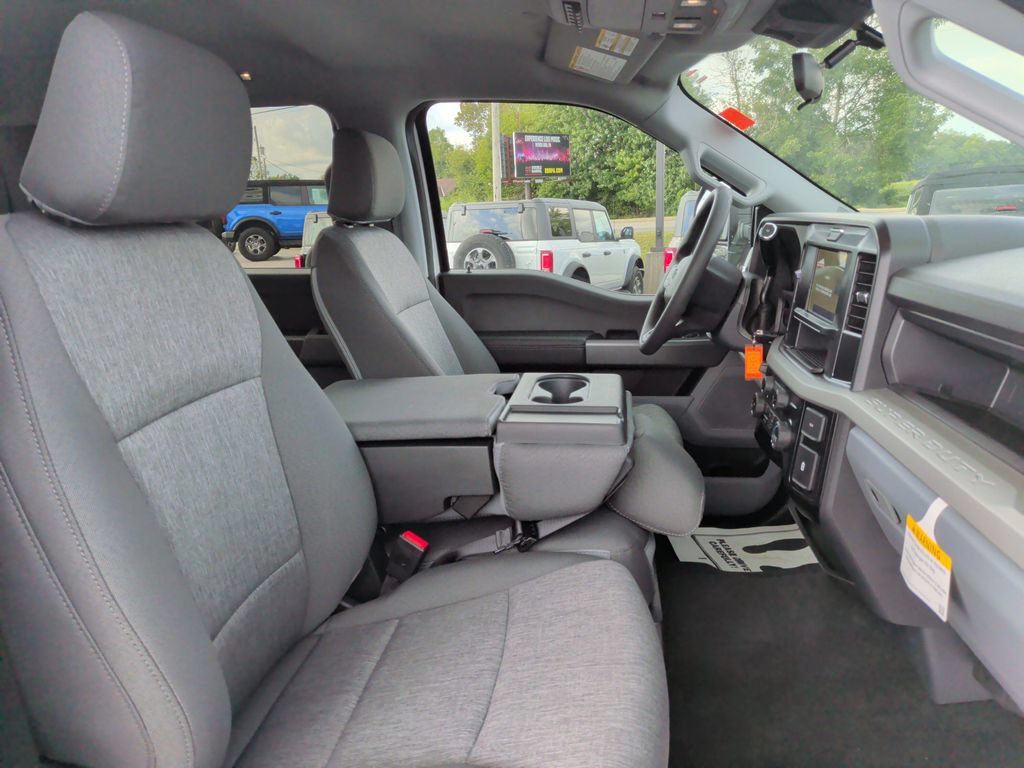 New 2027 Ford F250 XL w/ Tremor Off-Road Package AWD/4WD image 9