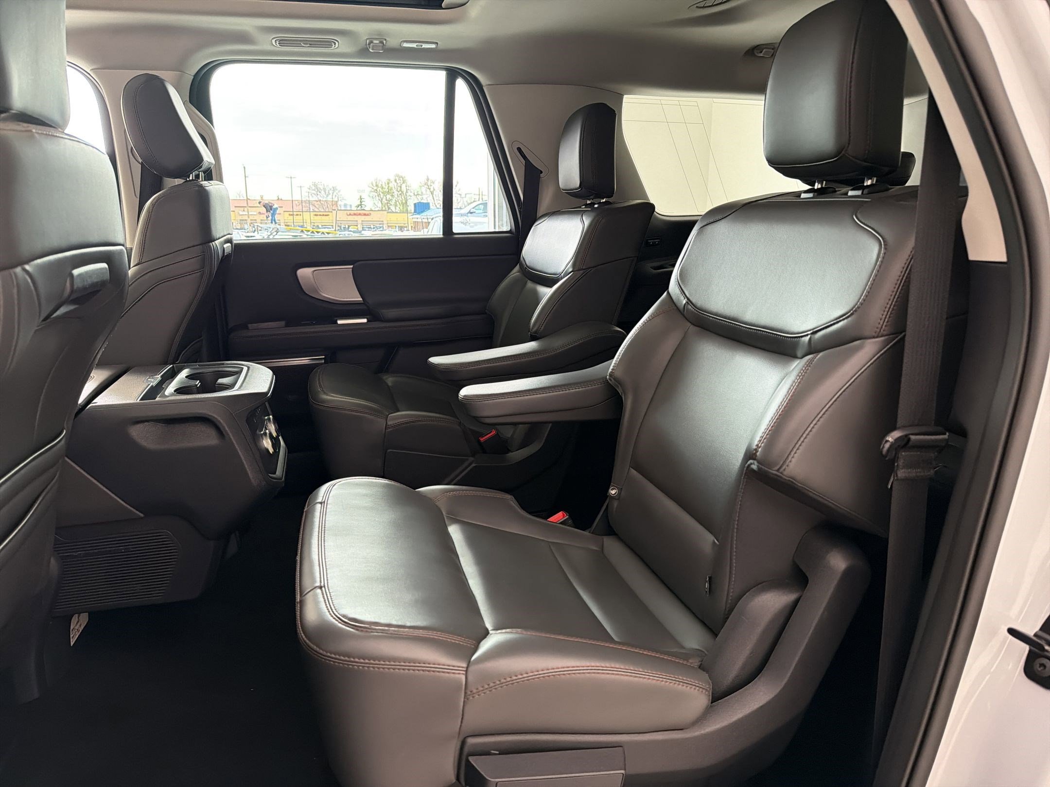 Used 2025 Ford Expedition Max Active AWD/4WD image 15
