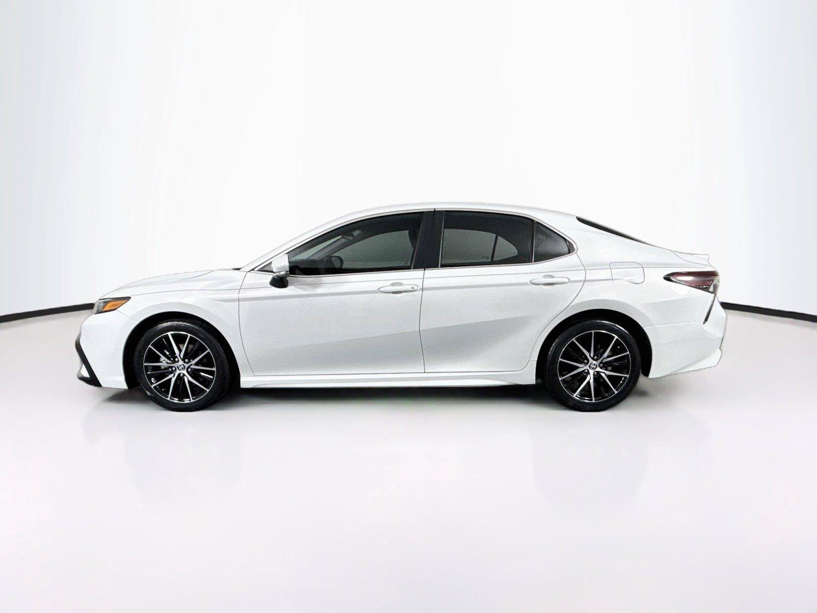 Certified 2024 Toyota Camry SE FWD image 12