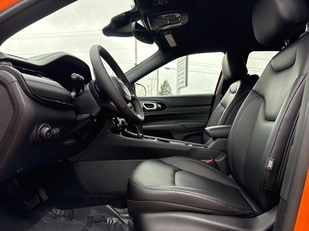 New 2026 Jeep Compass Limited image 18